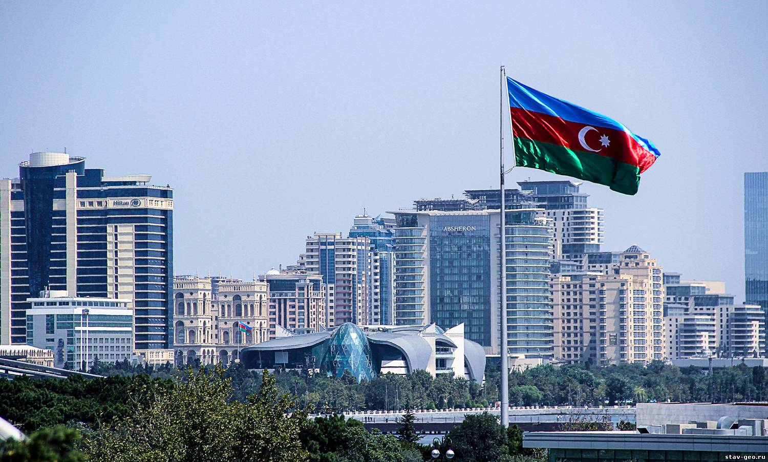 Узнай азербайджан. Республика Азербайджан город Баку. Баку столица. Азербайджан (столица – Баку) флаг. Столица Азейбарджан флаг.